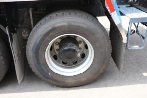 إطار شاحنة الخلاط FAW JH6 8×4