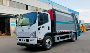 شاحنة قمامة مضغوطة من طراز FAW Jiefang سعة 12 طنًا بقوة 180 حصانًا